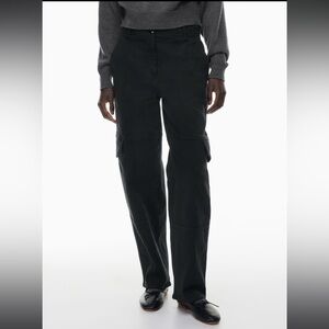 Wilfred Free Aritzia Women's Maeve Cargo Black Denim Straight‎ Leg Pants Size 6